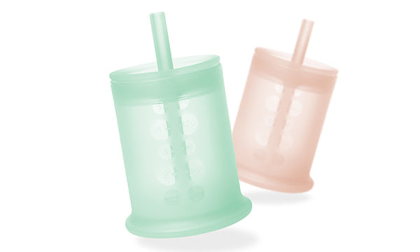 Refresh-A-Baby Feeding Essentials Kit for Feeding on The go Includes:  Universal Bottle Top Adaptor Resealable Container Silicone Bib Clear Travel  Bag