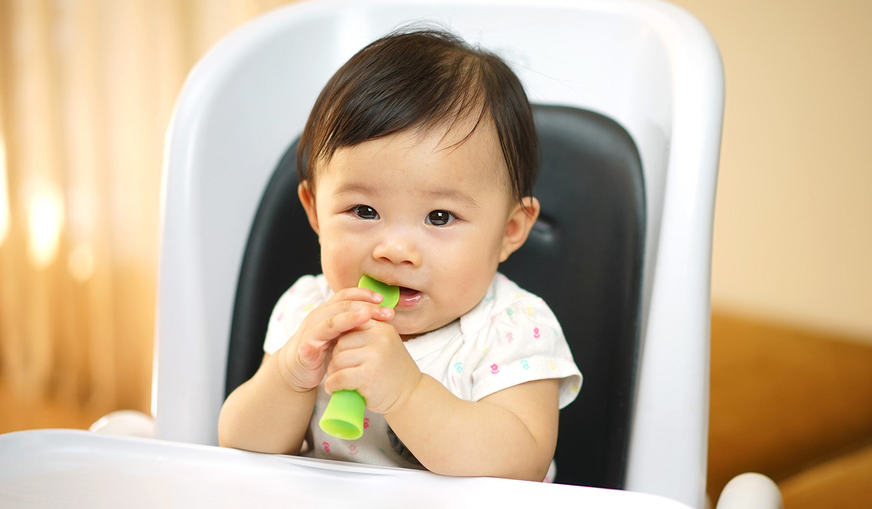 Olababy spoons are made from silicone therefore gentle on babies' gum. The  feeding spoon has longer stem and designed for adults to feed…